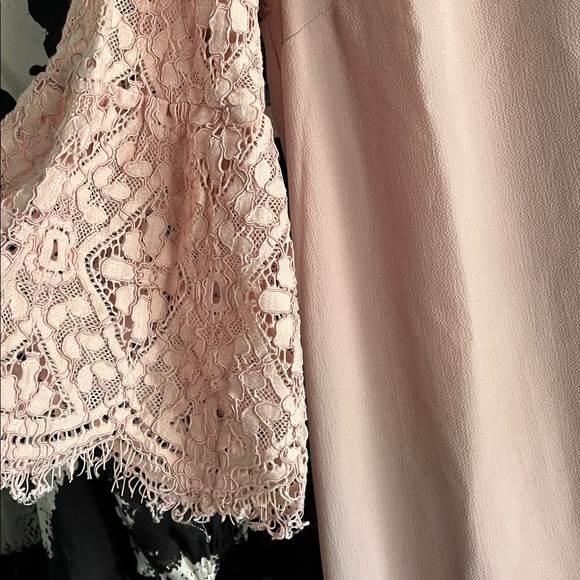 2 dresses- Women’s Pink Lace Sleeve Shift Top - Classic Feminine Style. XL - Picture 3 of 7